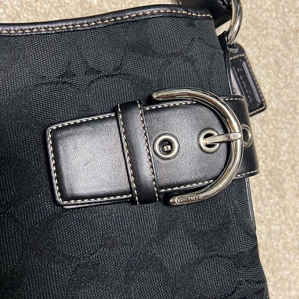 Coach Leather Black Shoulder Purse with Matching Coin Wallet - Picture 11 of 17